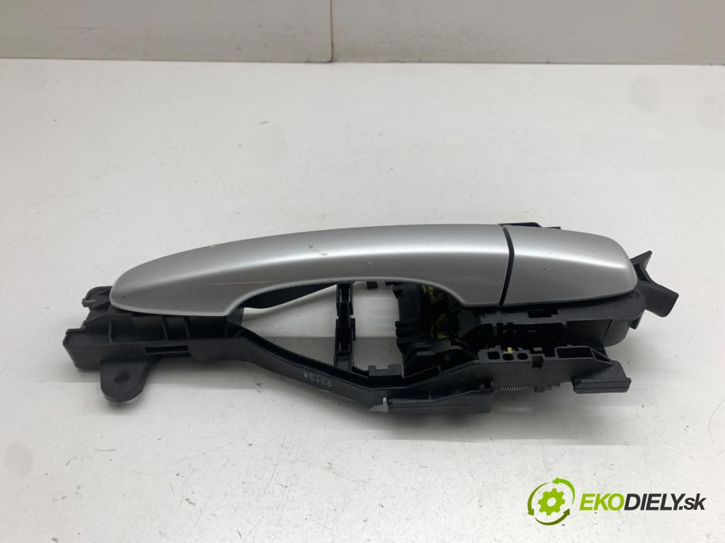 VOLVO V40 liftback 2014 110 kW D3 1984 Kľučka vonkajšia pravy zad 31276168
