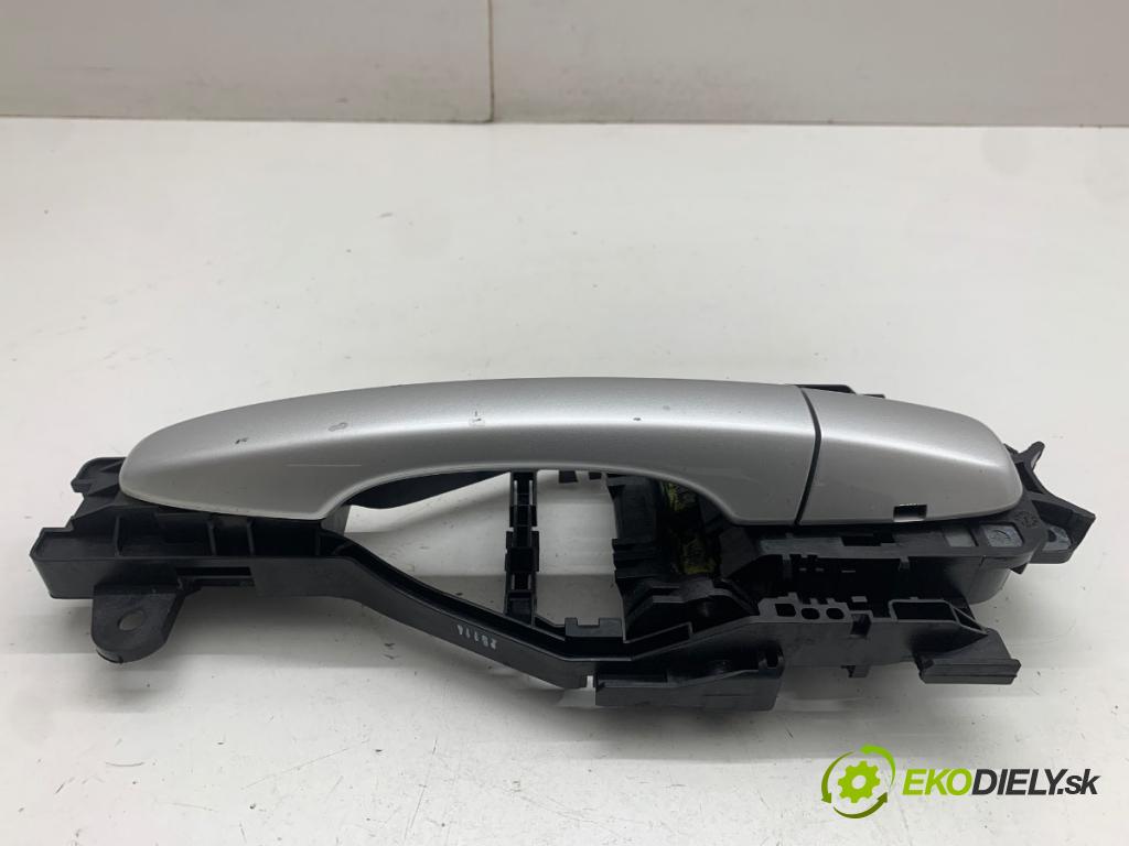 VOLVO V40 liftback 2014 110 kW D3 1984 Kľučka vonkajšia ľavy predný 31276164
