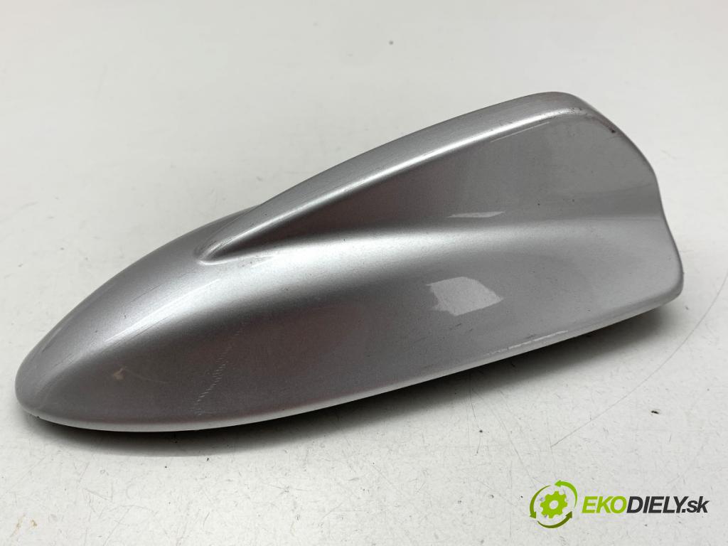 VOLVO V40 liftback 2014 110 kW D3 1984 ANTENA 31346638
