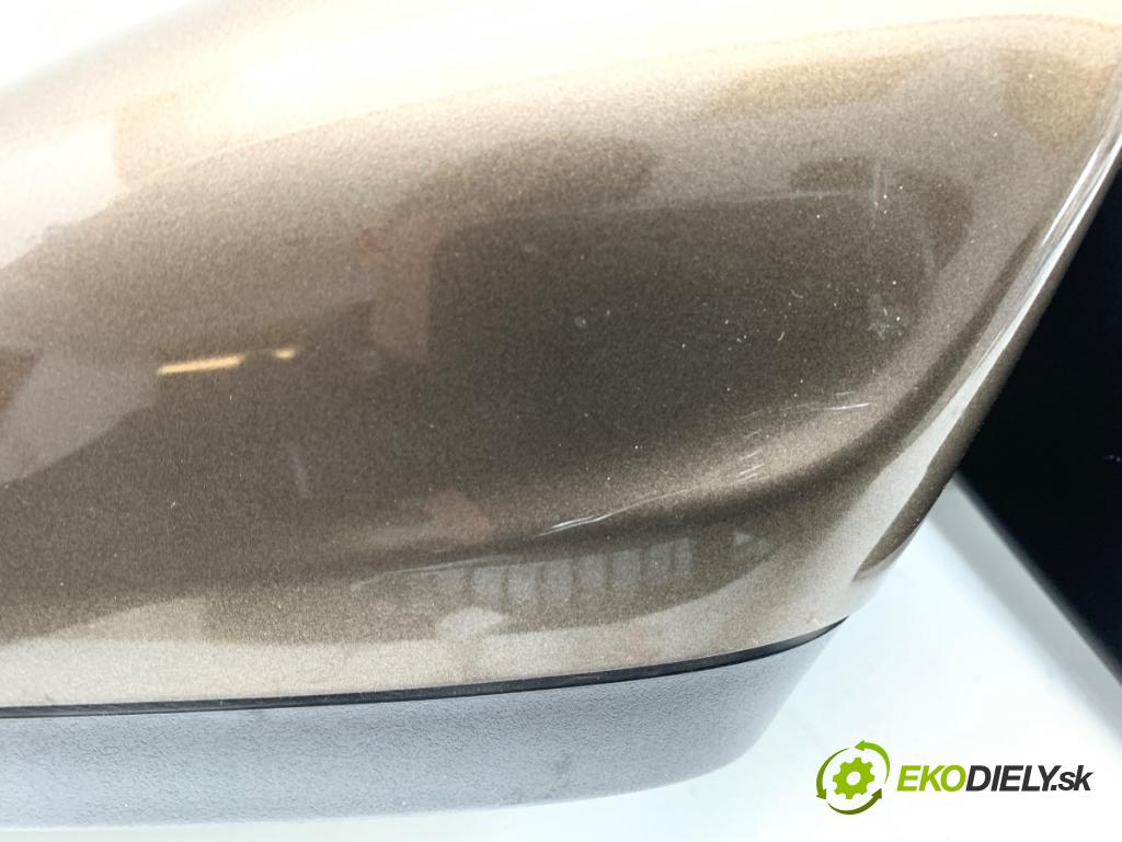 VOLVO XC60 I SUV 2016 140 kW D4 AWD 2400 Spätné zrkadlo ľavy