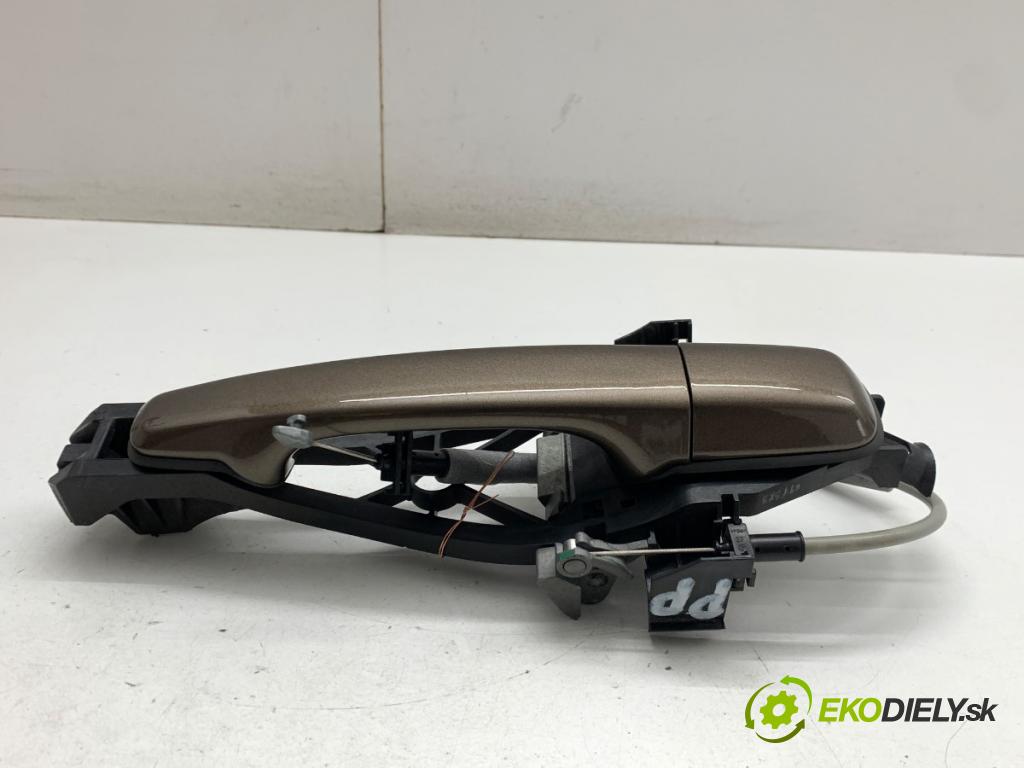 VOLVO XC60 I SUV 2016 140 kW D4 AWD 2400 klika vnejší pravý přední část