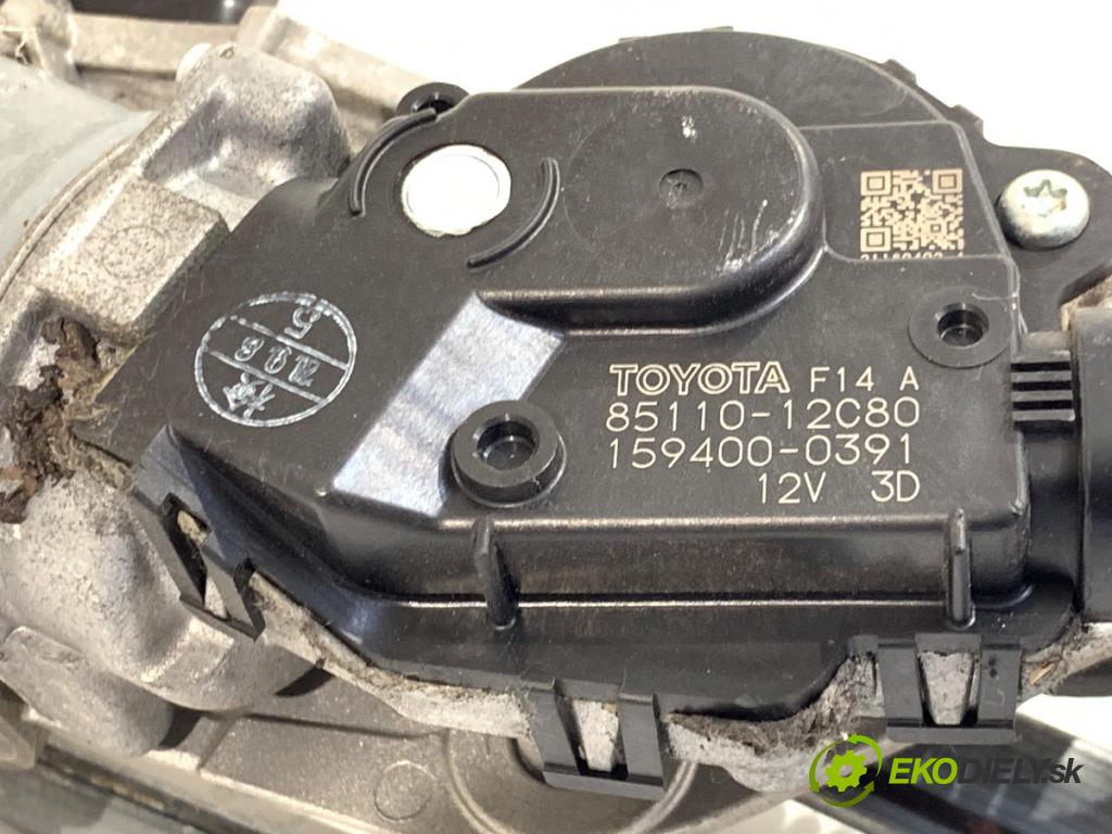 TOYOTA COROLLA E21 sedan 2020 72 kW 1.8 VVTi Hybrid (ZWE211, MZEA12) 1798 Mechanizmus stieračov predný 85110-12C80 (Motorček stieračov predný)