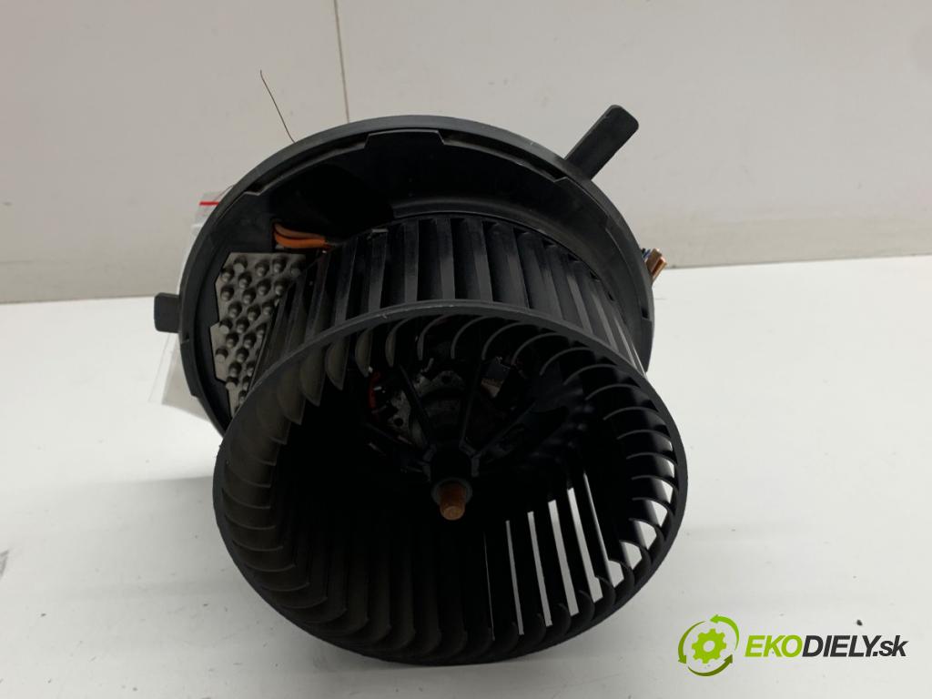 VW TOURAN nadwozie wielkoprzestrzenne (MPV) 2014 77 kW 1.6 TDI 1598 ventilátor kúrenia 