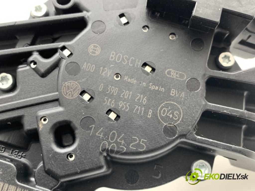 VW TOURAN nadwozie wielkoprzestrzenne (MPV) 2014 77 kW 1.6 TDI 1598 motor stěračů zadní část 5K6955711B