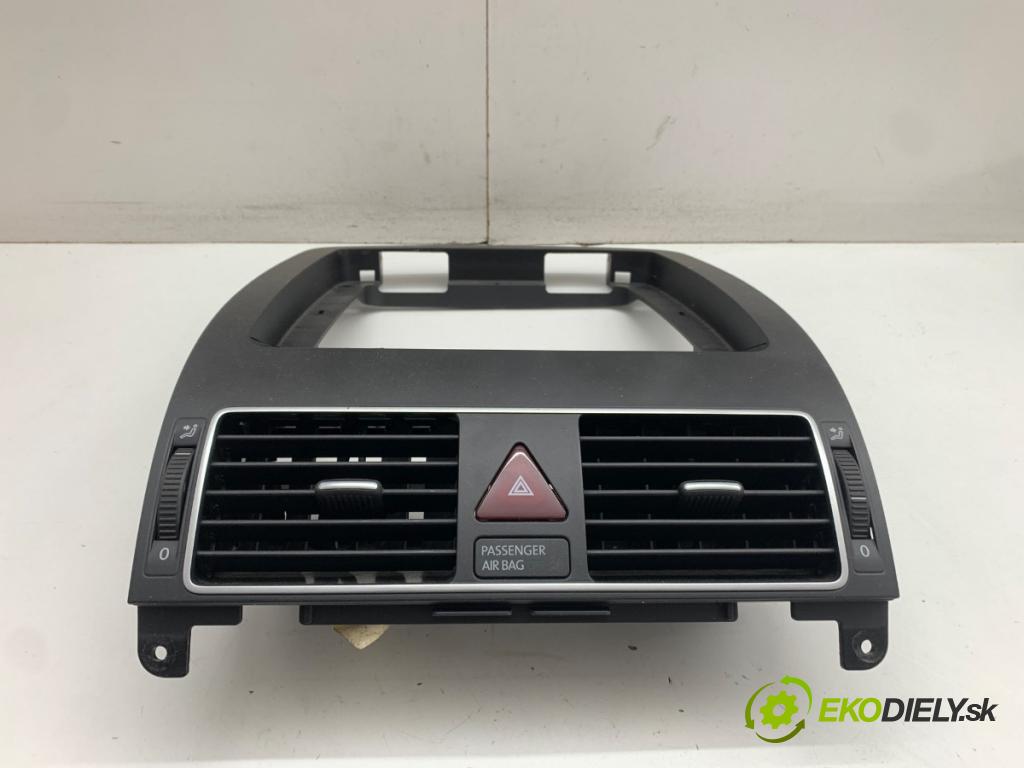 VW TOURAN nadwozie wielkoprzestrzenne (MPV) 2014 77 kW 1.6 TDI 1598 Mriežky kúrenia predný stredna 1T1819728G