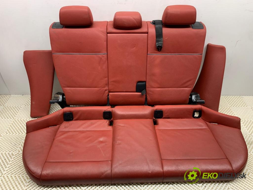 BMW E84 SUV 2013 180 kW xDrive 28 i 1997 sedadla sedačky sedadlo boční