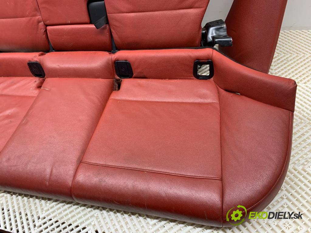BMW E84 SUV 2013 180 kW xDrive 28 i 1997 sedadla sedačky sedadlo boční
