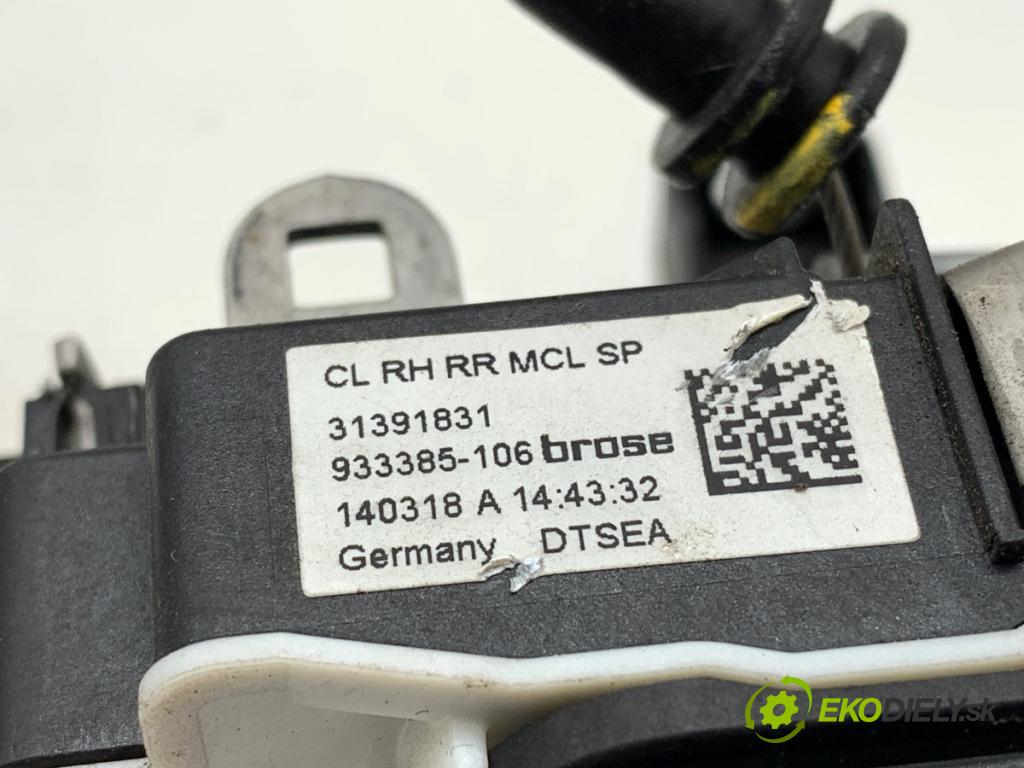 VOLVO V40 liftback 2014 110 kW D3 1984 zámok Dvere pravy zad 31391831