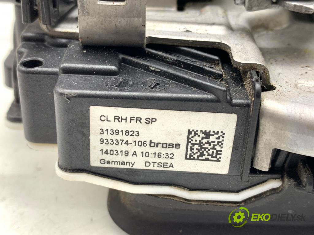 VOLVO V40 liftback 2014 110 kW D3 1984 zámok dveře pravý přední část 31391823