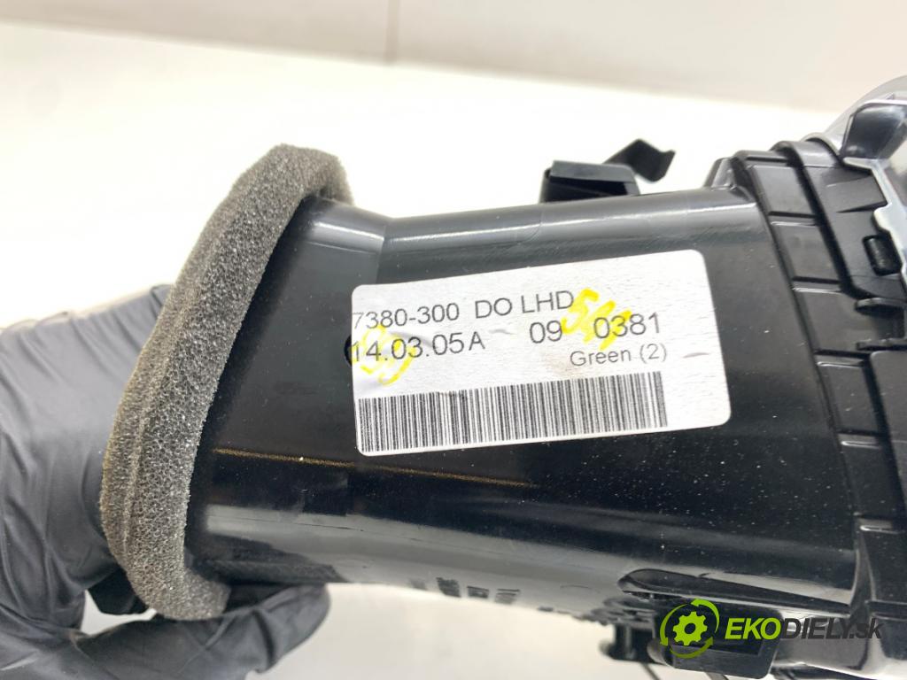 VOLVO V40 liftback 2014 110 kW D3 1984 Mriežky kúrenia ľavy predný 7380300