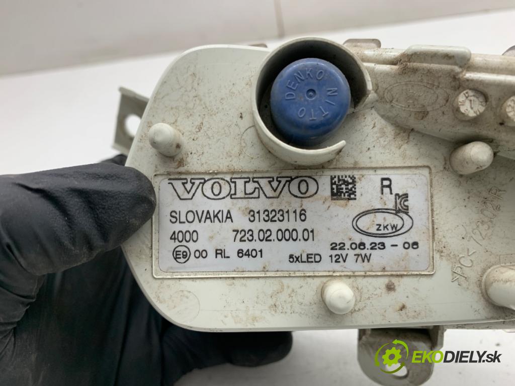 VOLVO V40 liftback 2014 110 kW D3 1984 Hmlové svetlo, hmlovka pravy predný 31323116