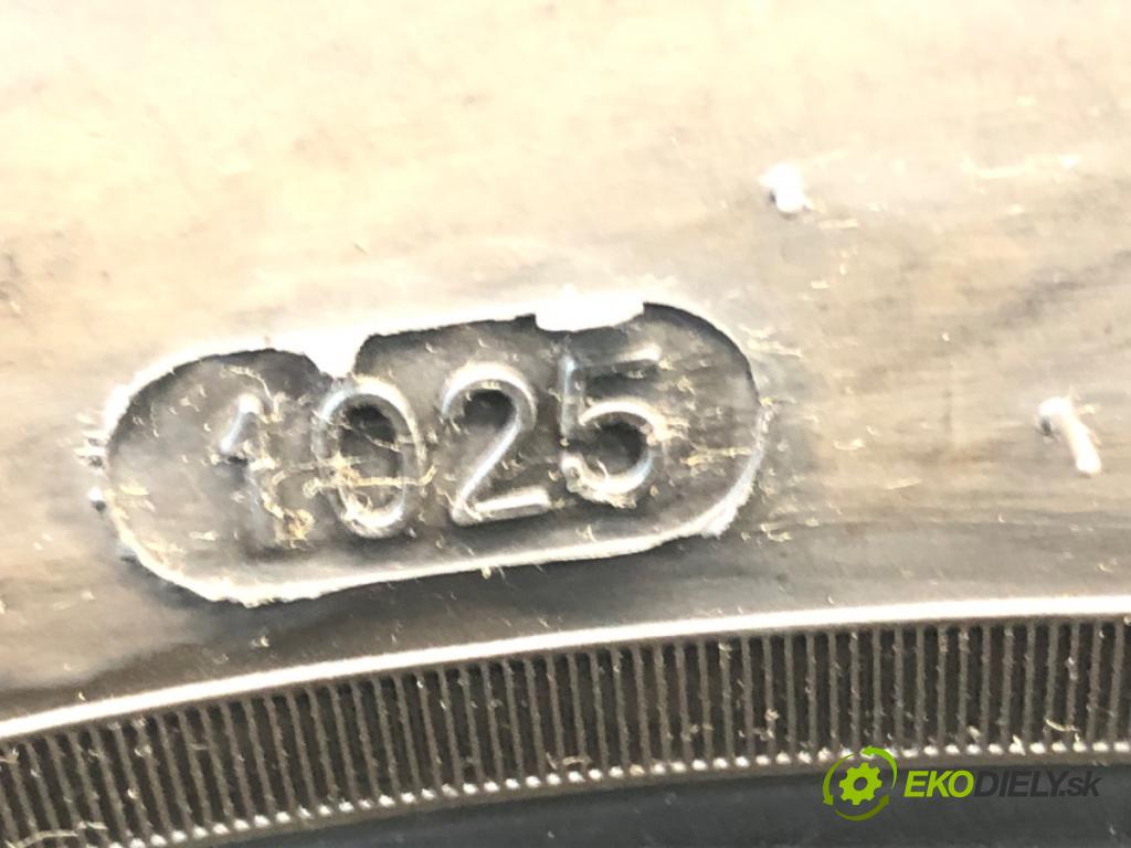 --- ---      PNEUMATIKY: PARA: VÍCENÁ SEZÓNA: 215/60 R16 GOODRIDE