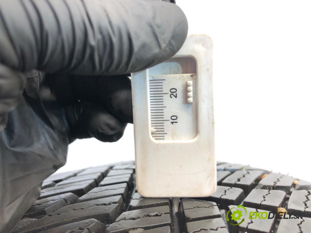 --- ---      PNEUMATIKY: PARA: VÍCENÁ SEZÓNA: 215/60 R16 GOODRIDE