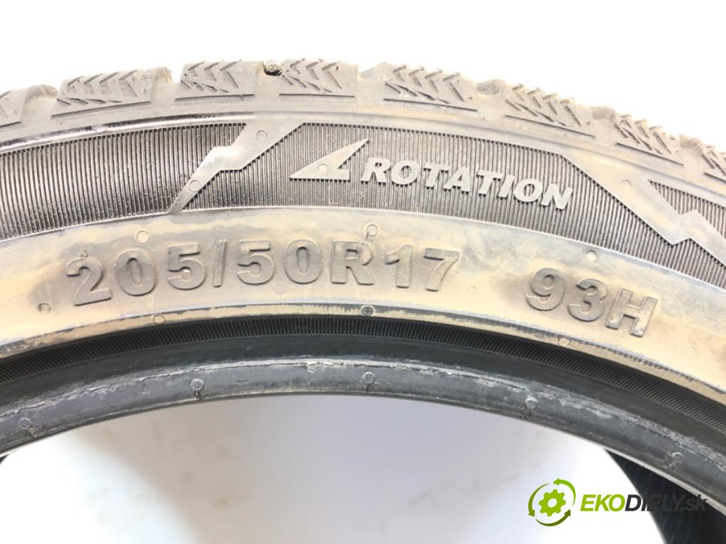--- --- PNEUMATIKA: zima 2X 205/50 R17