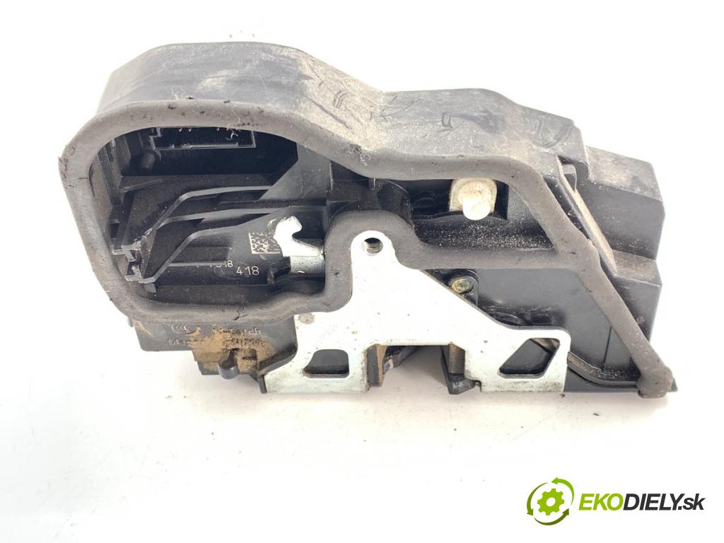 BMW E84 SUV 2013 180 kW xDrive 28 i 1997 zámok dveře pravý zadní část 7318418
