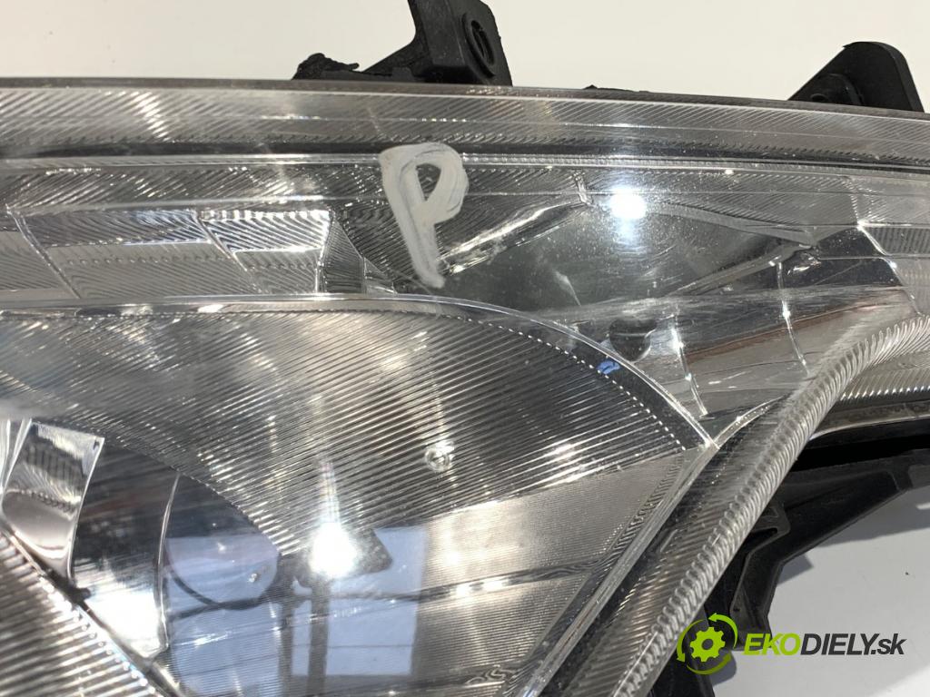 KIA SPORTAGE III SUV 2013 99 kW 1.6 GDI 1591 hmlové svetlo, hmlovka pravý přední část 92202-3W