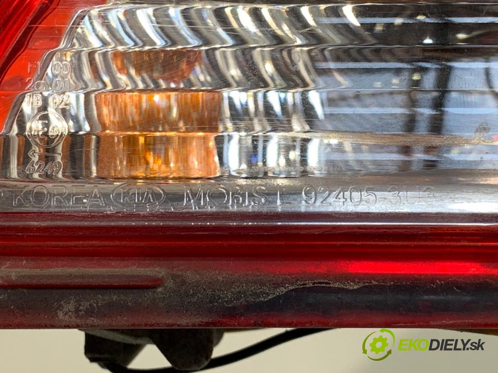 KIA SPORTAGE III SUV 2013 99 kW 1.6 GDI 1591 Svetlo nárazníka ľavy zad 92405-3U3