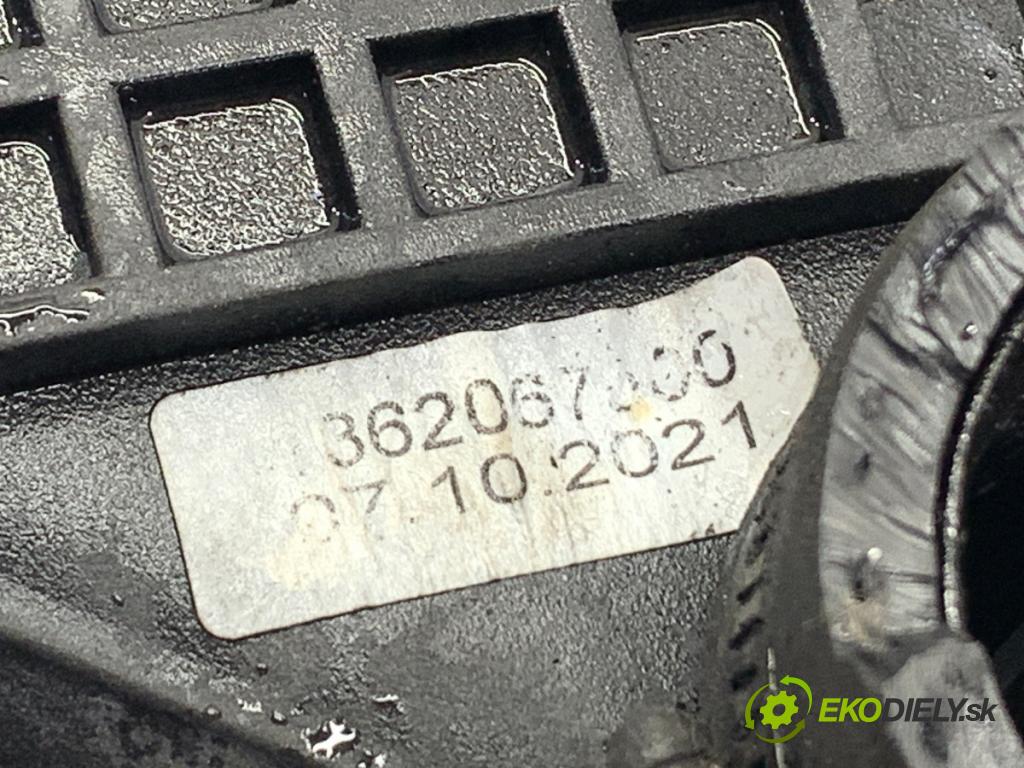 SUZUKI GRAND VITARA II samochód terenowy zamknięty 2006 95 kW 1.9 DDiS Napęd na wszystkie koła (JT419, TD44, JB419WD,... 1870 intercooler  (Intercooler (chladič stlačeného vzduchu))