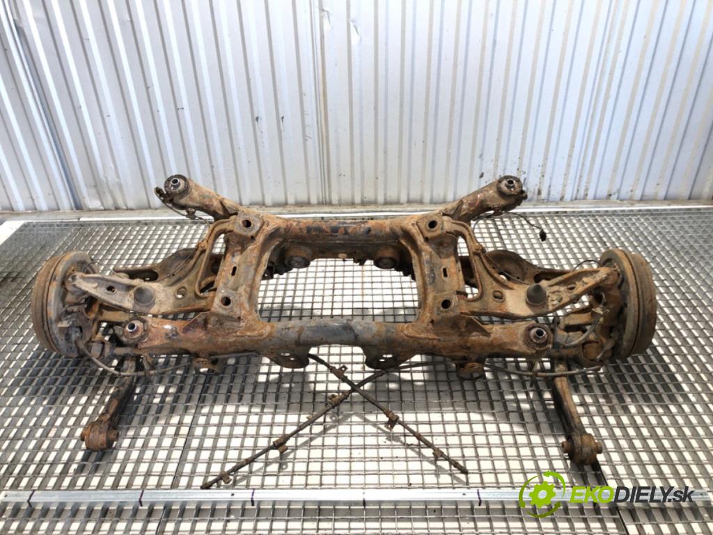 SUZUKI GRAND VITARA II samochód terenowy zamknięty 2006 95 kW 1.9 DDiS Napęd na wszystkie koła (JT419, TD44, JB419WD,... 1870 výztuha zadní část 