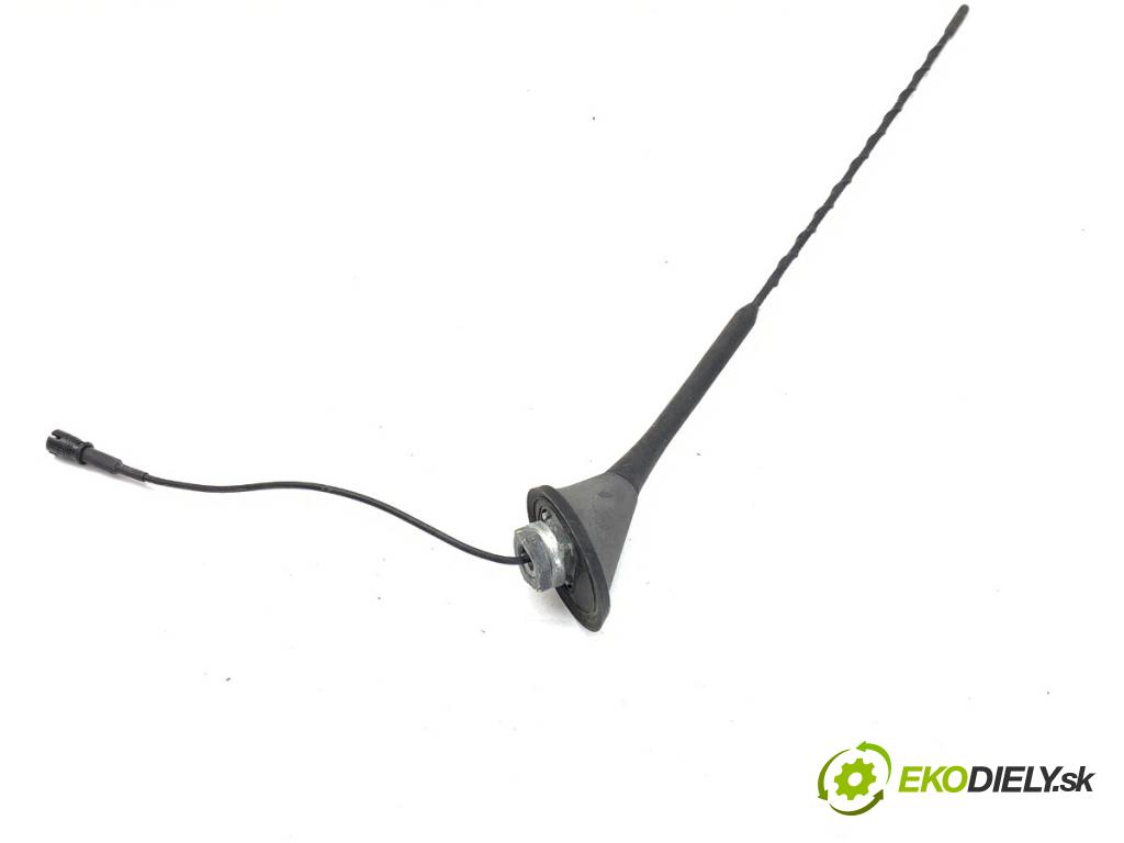 VW PASSAT B5 Kombi 1997 74 kW 1.6 1595 ANTENA 