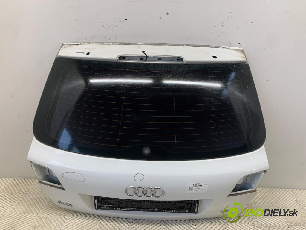 AUDI A3 8P liftback 2010 92 kW 1.4 TFSI 1390 kapota zadní část