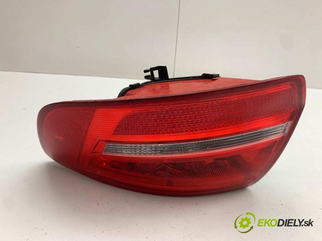 AUDI A3 8P liftback 2010 92 kW 1.4 TFSI 1390 světlo pravý zadní část 8P4945096E