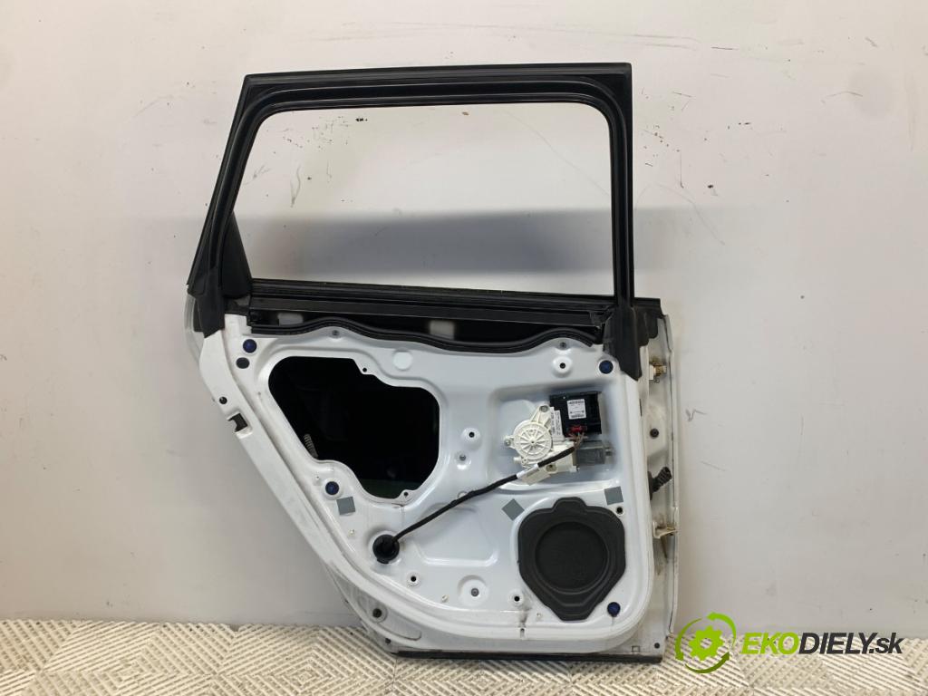 AUDI A3 8P liftback 2010 92 kW 1.4 TFSI 1390 dveře levý zadní část