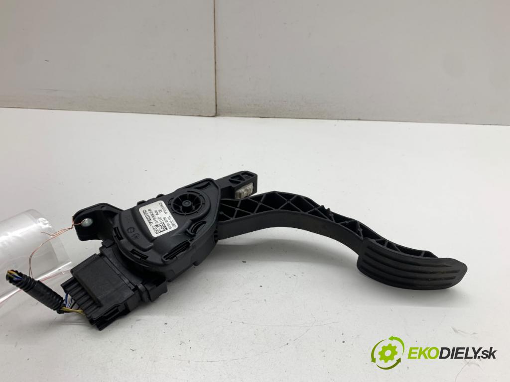 VOLVO XC60 I SUV 2016 140 kW D4 AWD 2400 Potenciometer plynu 31329058 (Potenciometer plynového pedálu)