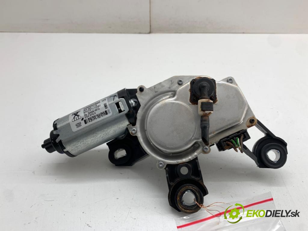 AUDI A3 8P liftback 2010 92 kW 1.4 TFSI 1390 motor stěračů zadní část 8E9955711E