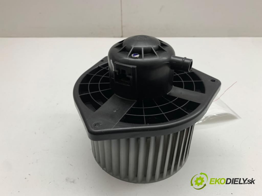 MITSUBISHI OUTLANDER II SUV 2010 130 kW 2.2 DI-D 4WD 2268 ventilátor kúrenia CSA431D214