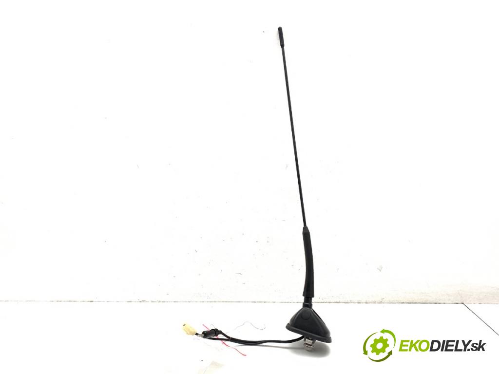 MITSUBISHI OUTLANDER II SUV 2010 130 kW 2.2 DI-D 4WD 2268 ANTENA 