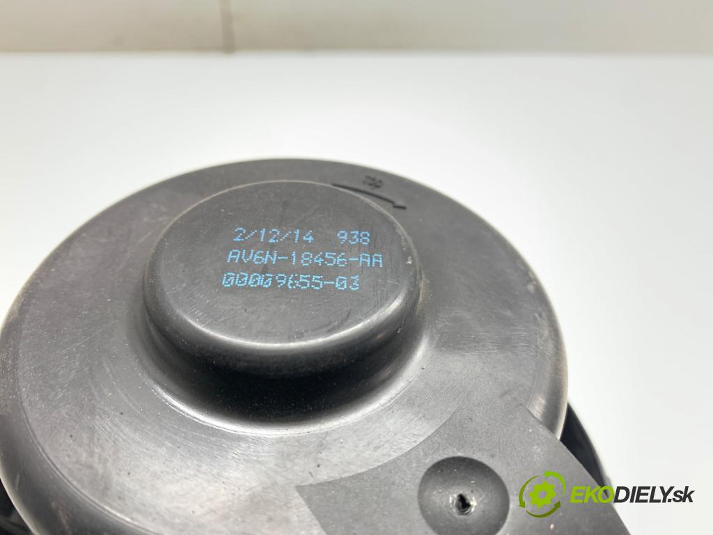 VOLVO V40 liftback 2014 110 kW D3 1984 ventilátor kúrenia AV6N-18456-AA