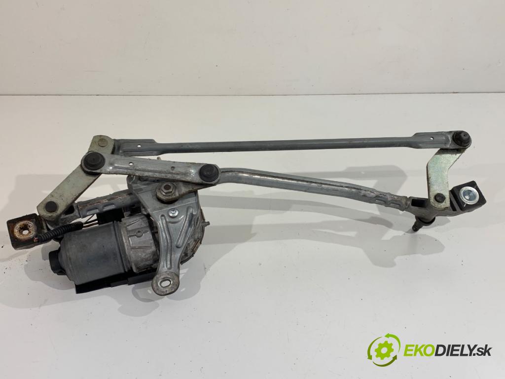 VOLVO V40 liftback 2014 110 kW D3 1984 mechanismus stěračů přední část 3397021692 (Motorek stěračů přední)
