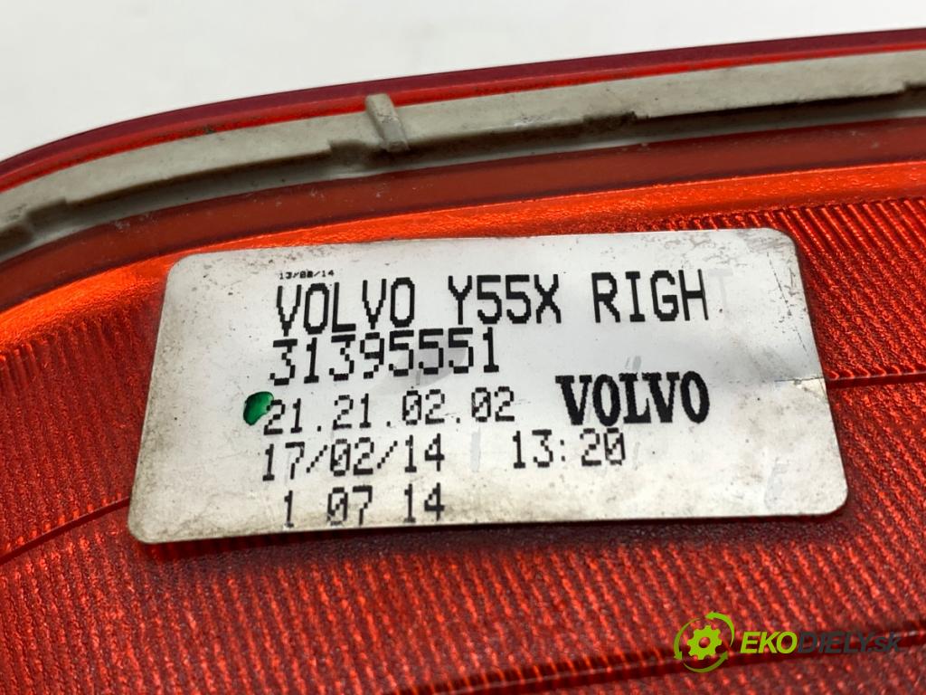 VOLVO V40 liftback 2014 110 kW D3 1984 světlo nárazníka levý zadní část 31395551