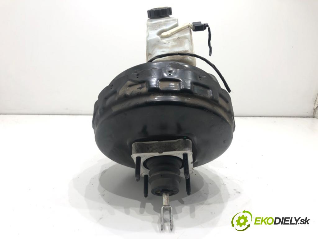 VOLVO V40 liftback 2014 110 kW D3 1984 Posilovač bŕzd P31362925