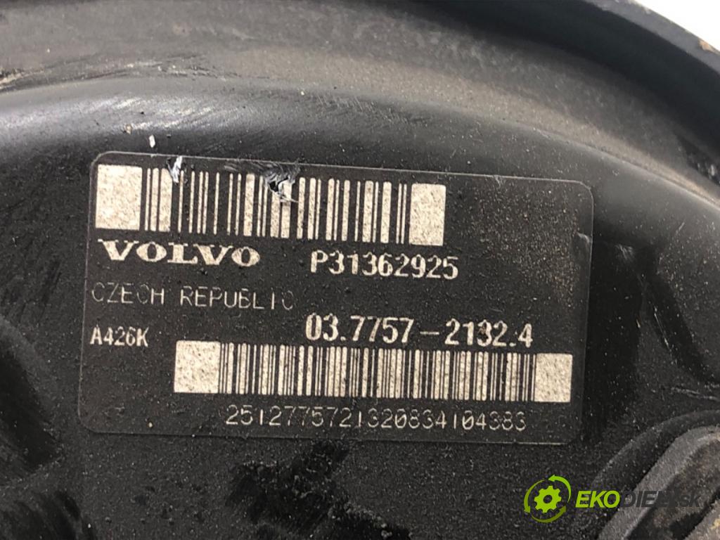 VOLVO V40 liftback 2014 110 kW D3 1984 Posilovač bŕzd P31362925