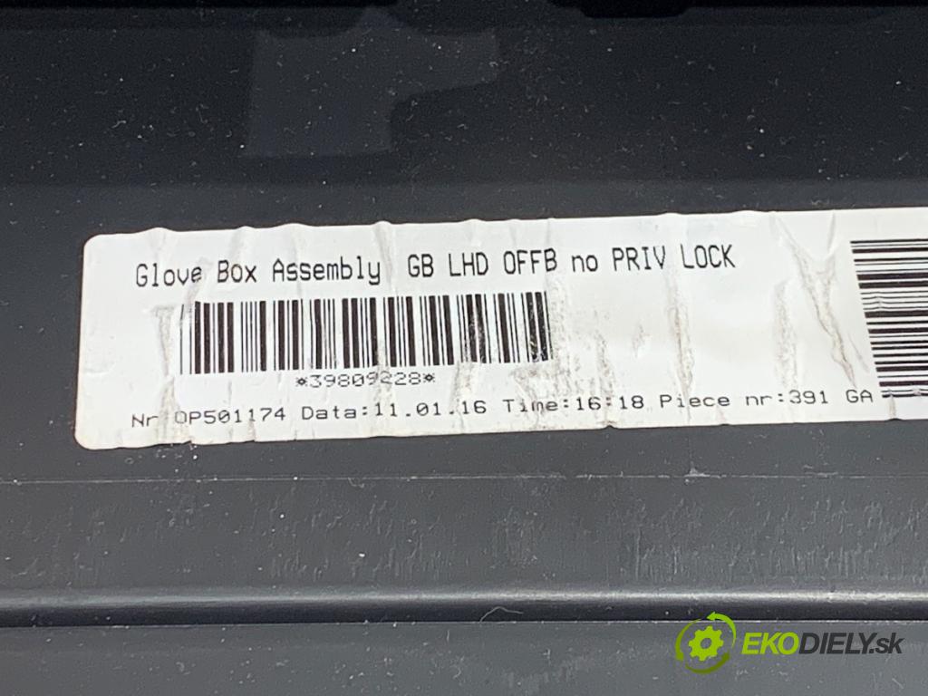 VOLVO XC60 I SUV 2016 140 kW D4 AWD 2400 Priehradka, kastlík spolujazdca 30755651 (Priehradka (kastlík))
