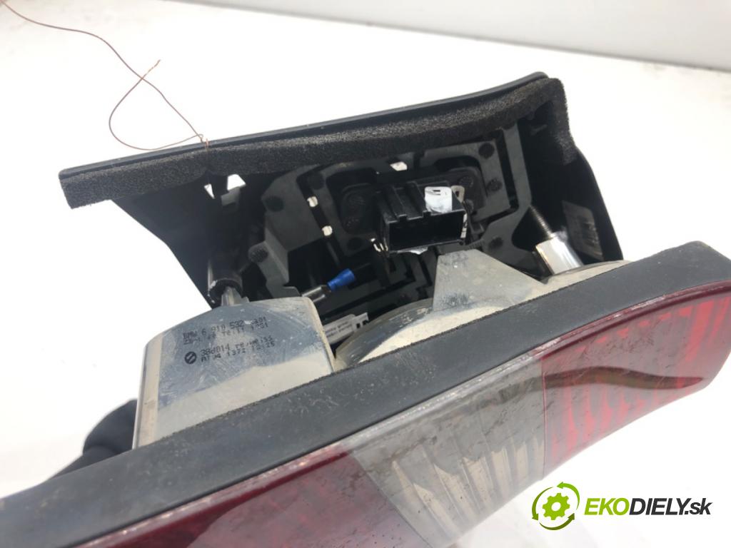 BMW E46 sedan 2002 85 kW 318 d 1951 světlo pravý zadní část 6910532