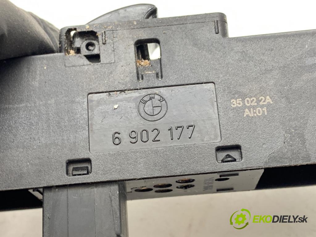 BMW E46 sedan 2002 85 kW 318 d 1951 Prepínač okien 6902177 (Prepínacie páčky pod volantom)