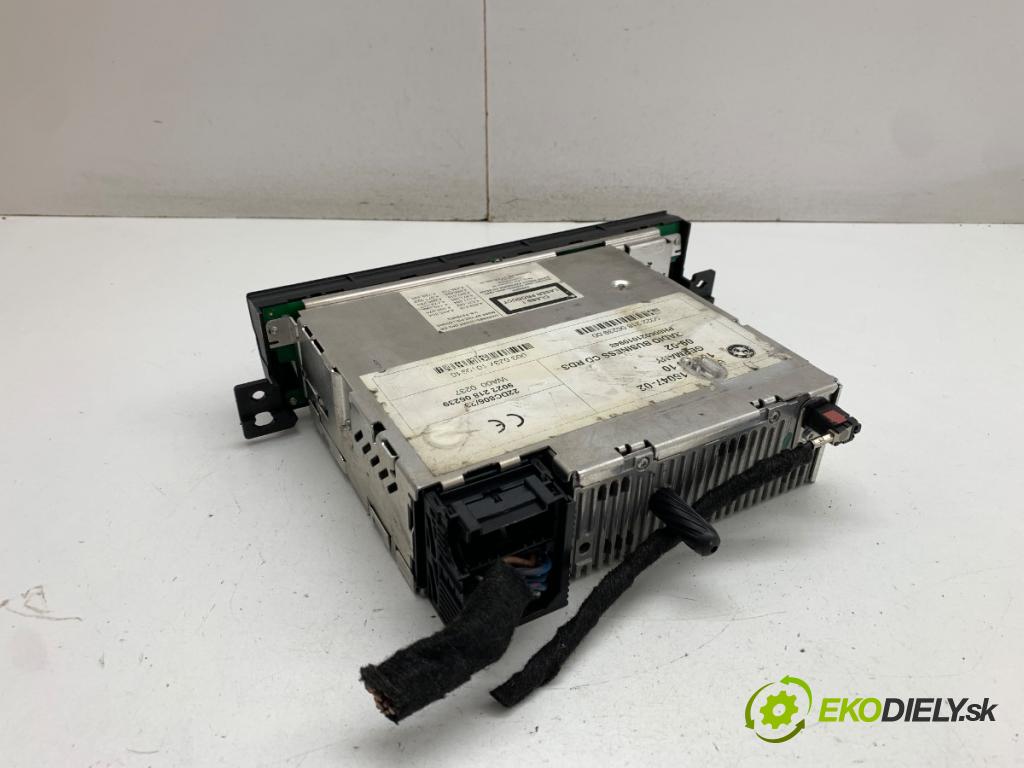 BMW E46 sedan 2002 85 kW 318 d 1951 RADIO  (Audio zariadenie)