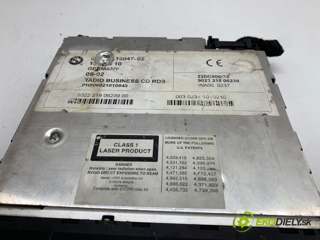 BMW E46 sedan 2002 85 kW 318 d 1951 RADIO  (Audio zariadenie)