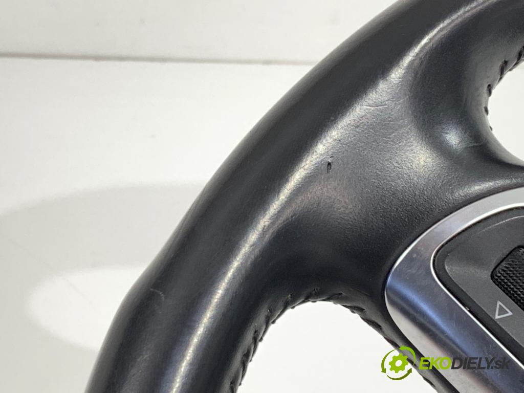 AUDI A3 8P liftback 2010 92 kW 1.4 TFSI 1390 Volant 8J0419091B (Volant)