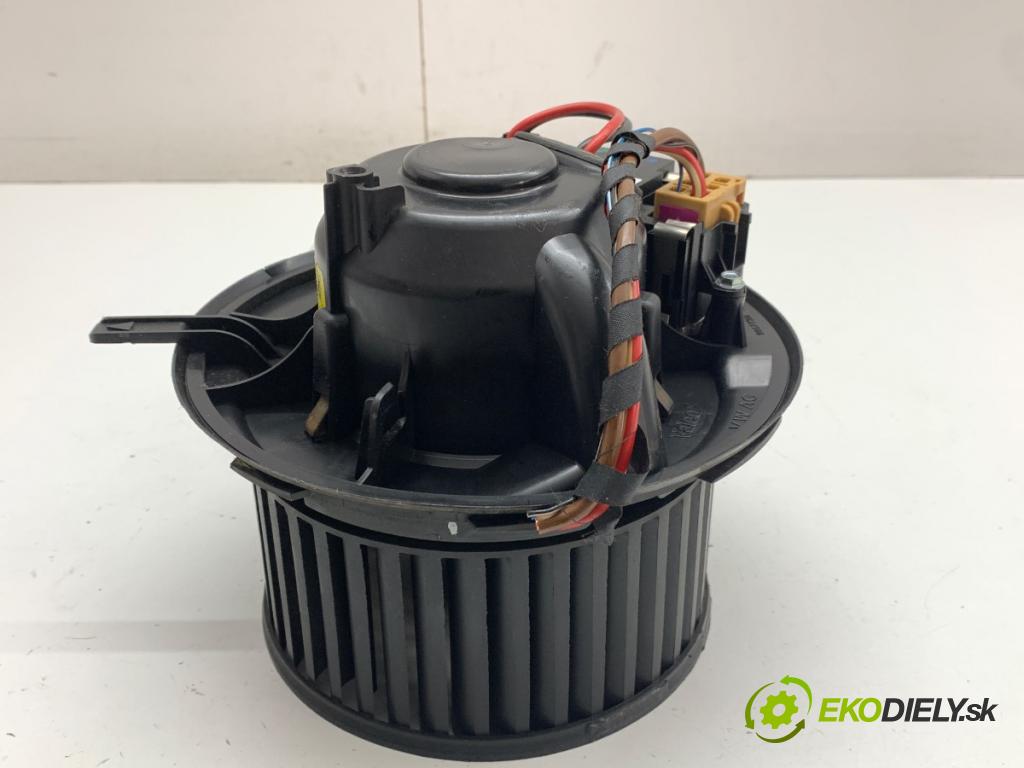 AUDI A3 8P liftback 2010 92 kW 1.4 TFSI 1390 ventilátor kúrenia 3C1820015G
