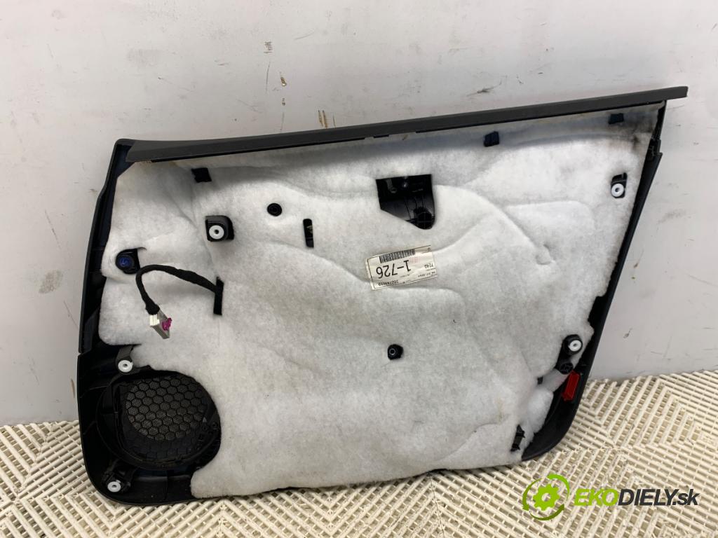 AUDI A3 8P liftback 2010 92 kW 1.4 TFSI 1390 ča dveře levý přední část