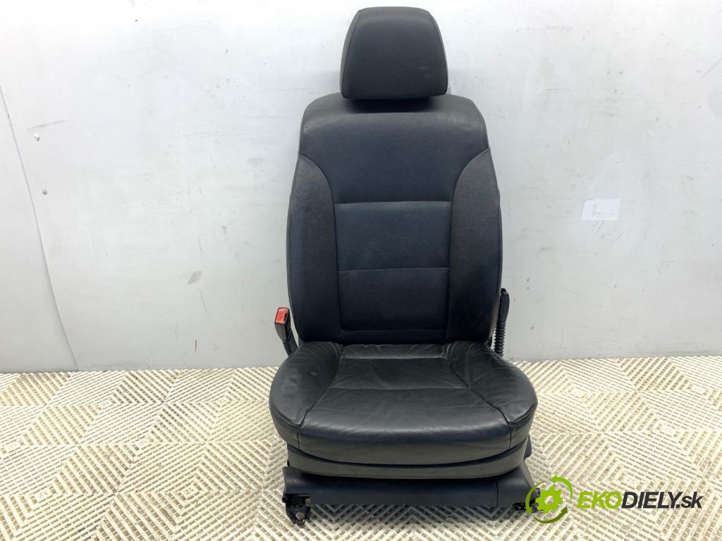 BMW E60 sedan 2005 160 kW 525 i 2996 sedadlo levý přední část 