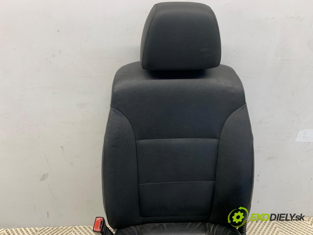BMW E60 sedan 2005 160 kW 525 i 2996 sedadlo levý přední část