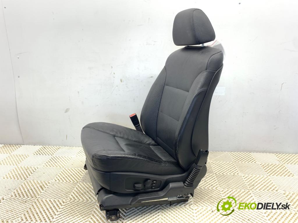 BMW E60 sedan 2005 160 kW 525 i 2996 sedadlo levý přední část
