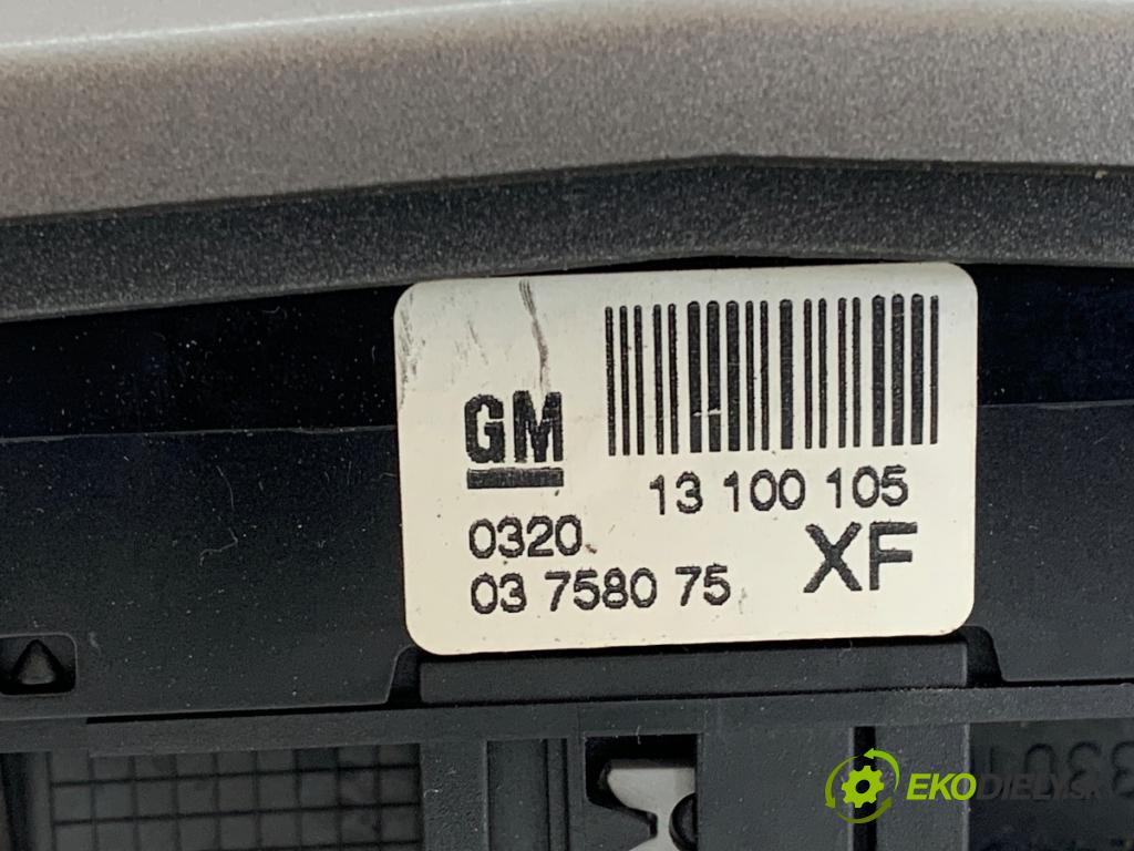 OPEL ASTRA H liftback 2005 77 kW 1.6 (L48) 1598 mří topení přední část 13100105XF