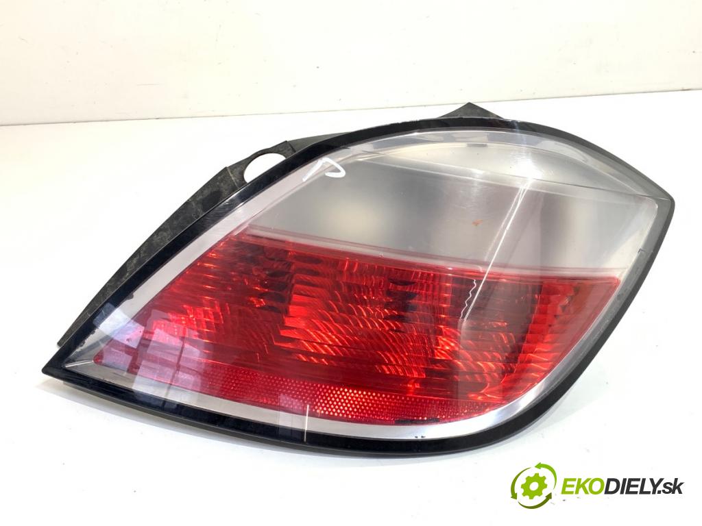 OPEL ASTRA H liftback 2005 77 kW 1.6 (L48) 1598 světlo pravý zadní část 24451837