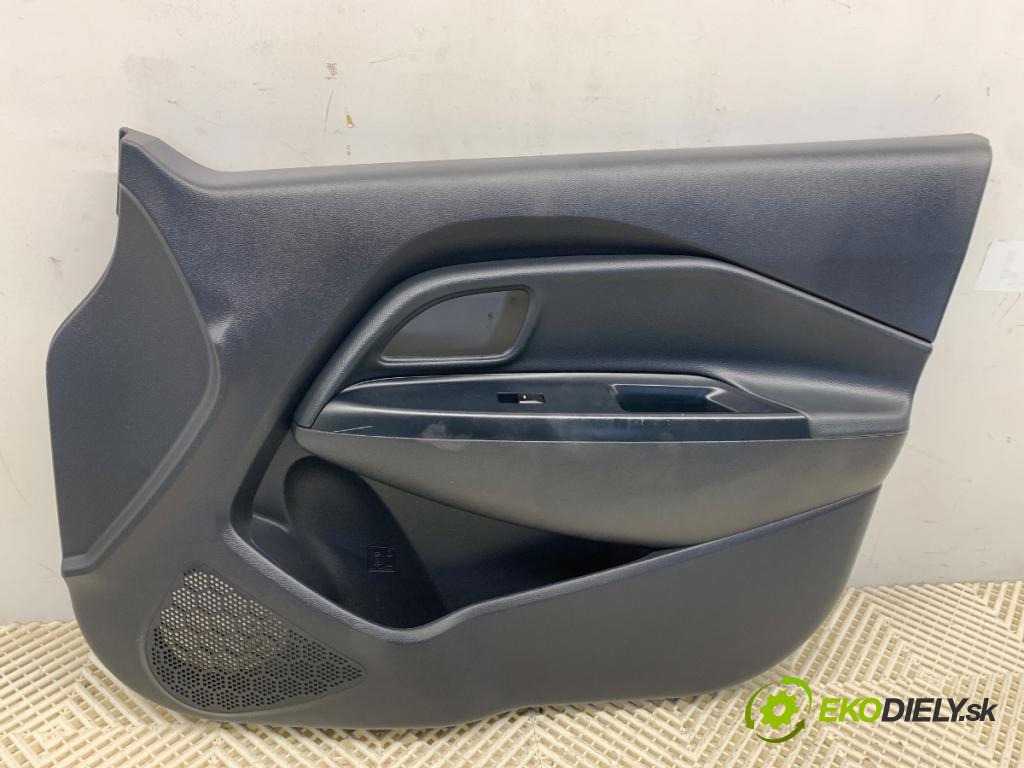 KIA RIO III liftback 2012 80 kW 1.4 CVVT 1396 ča dveře pravý přední část 